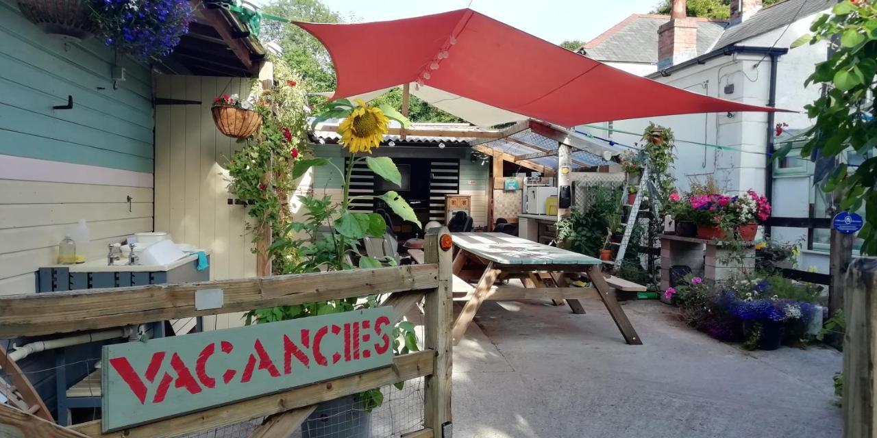 Eden's Yard Backpackers Vandrarhem St Austell Exteriör bild