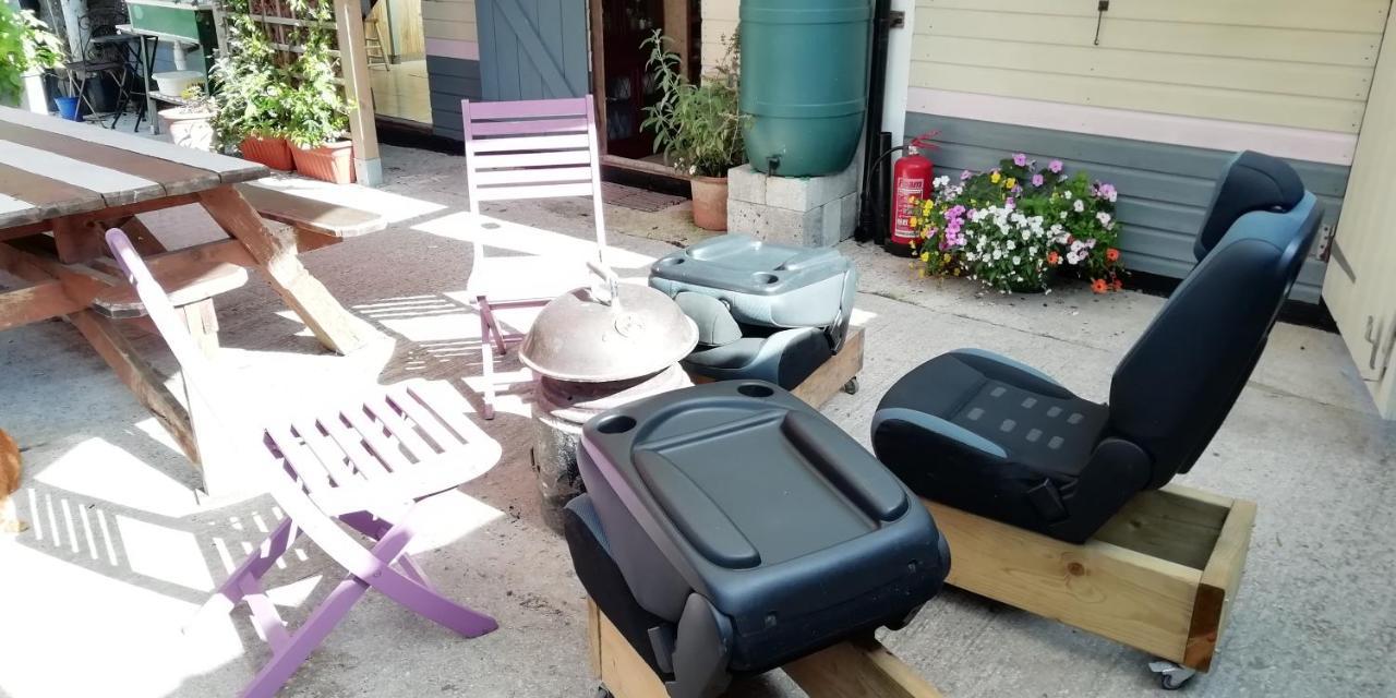 Eden's Yard Backpackers Vandrarhem St Austell Exteriör bild